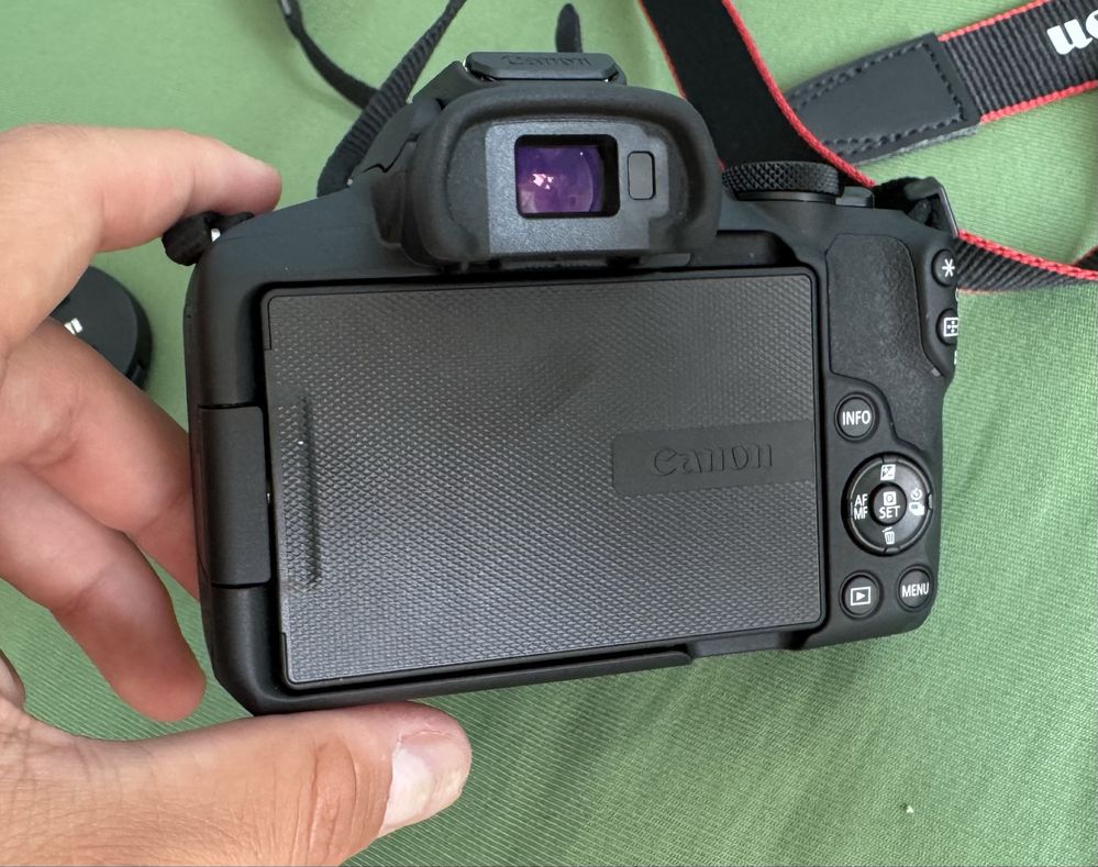 Canon eos R50 с още 3 обектива