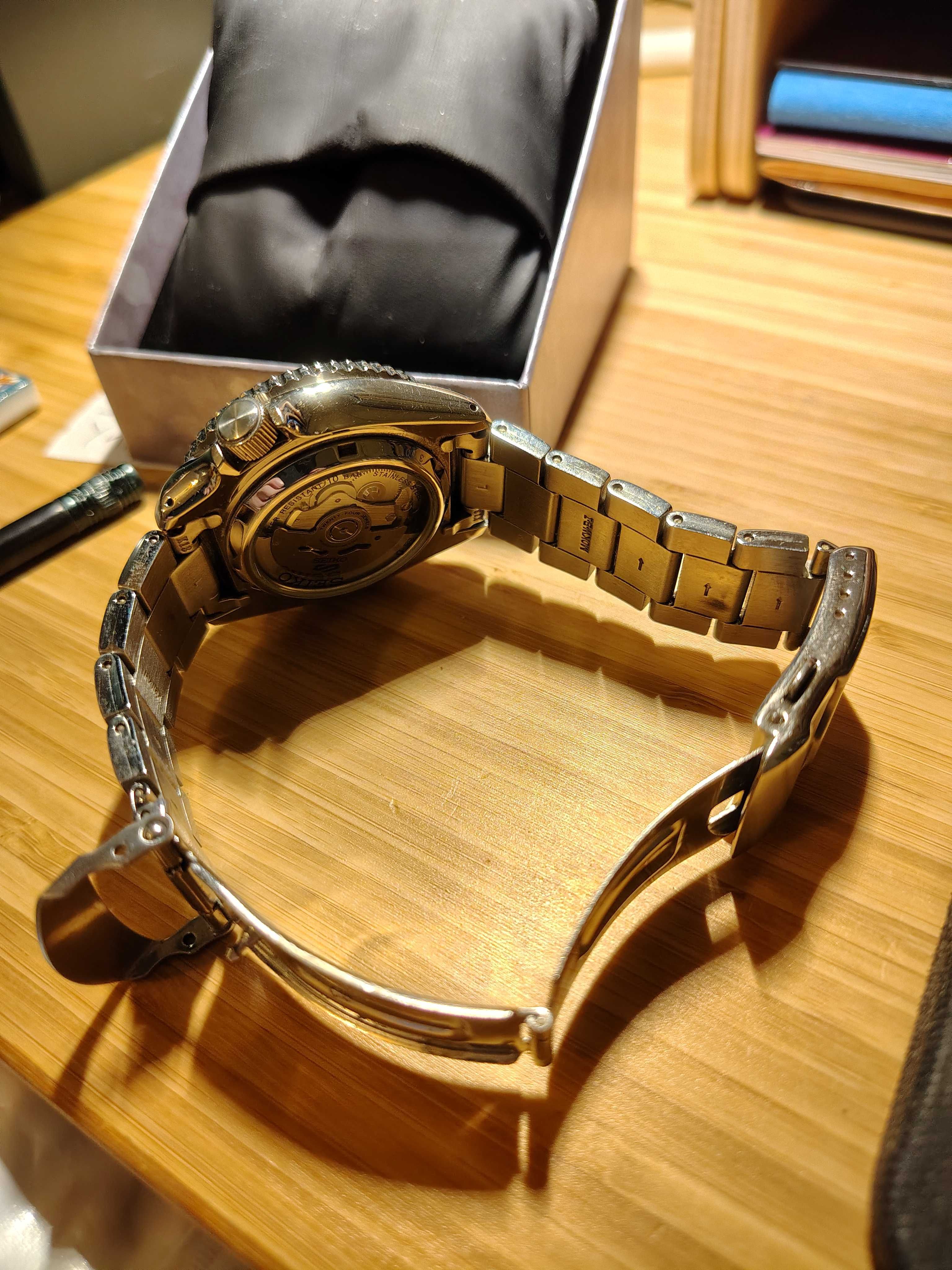 Продавам автоматичен Часовник Seiko SRPK13K1