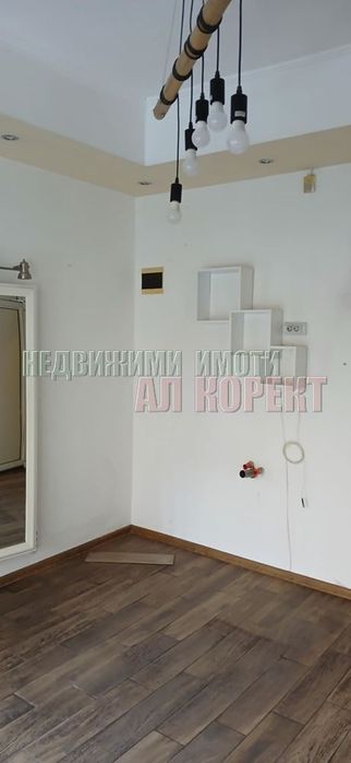 Дава се под наем Офис в Варна, Гръцка махала - 25 кв.м за 650 € - Снимка #1