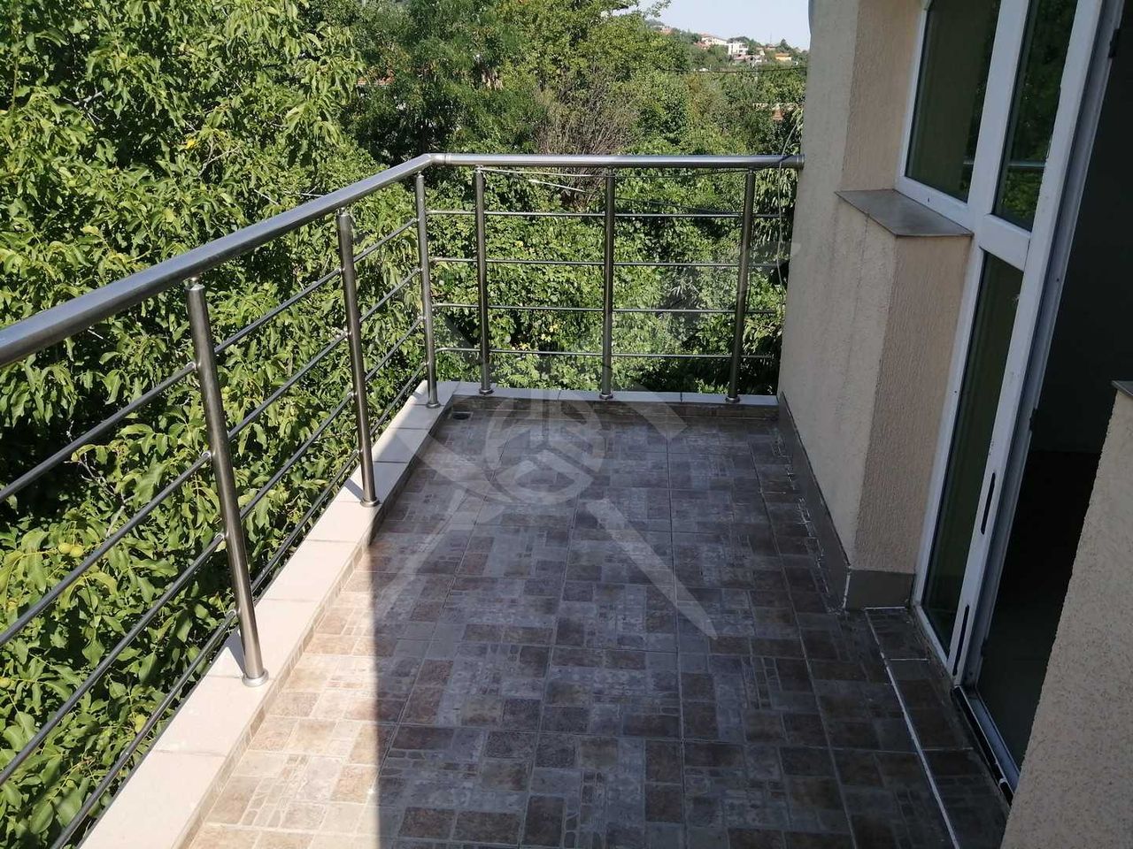 Продава се Тристаен апартамент в Варна, Лятно кино Тракия - 92 кв.м за 1305 €/кв.м - Снимка #15