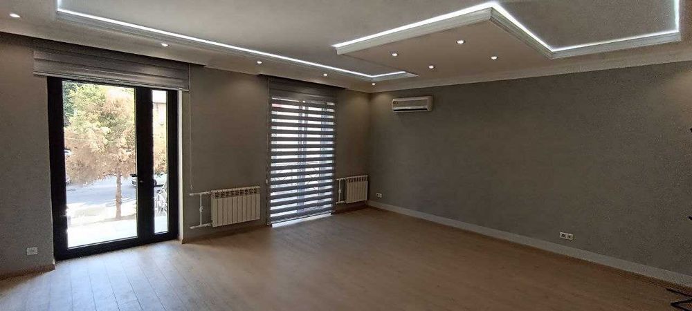 Нежилой готовый офис, можно под клинику 335 кв.м, в центре