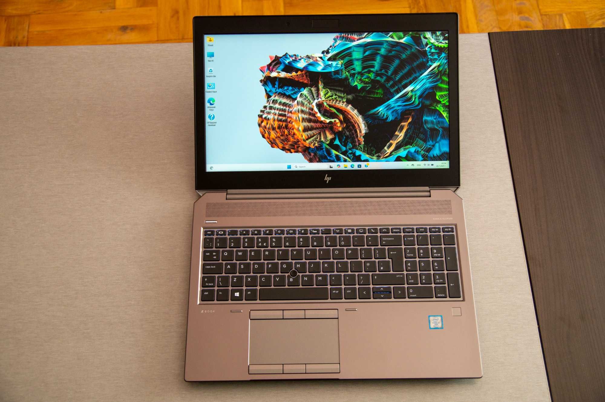 HP ZBook 15 G6 / i7-9850H / 64GB / 1TB / T2000 / FullHD IPS