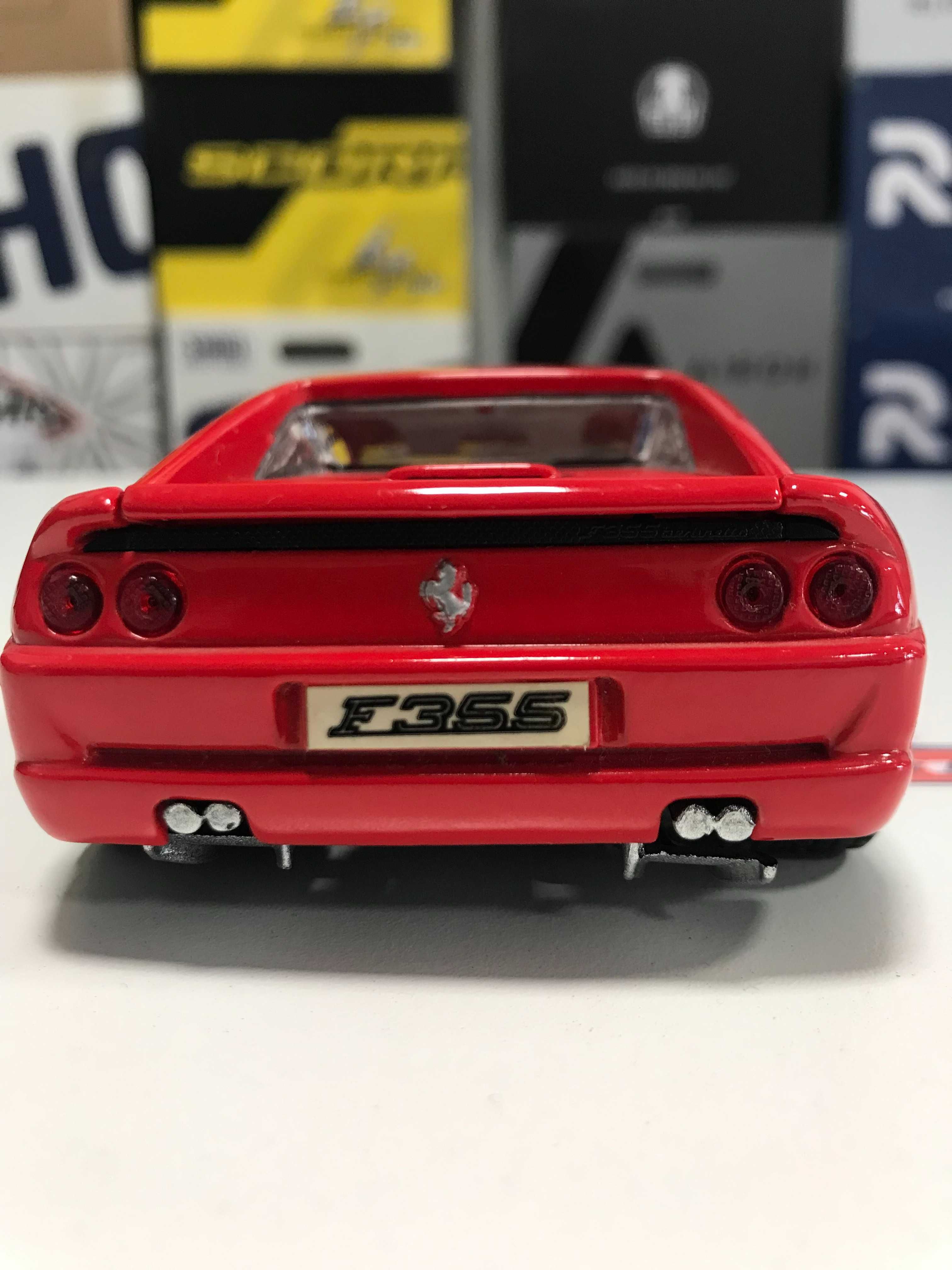 Метални колекционерски колички DODGE VIPER & FERRARI F355 1:24