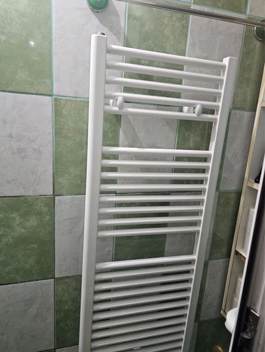 Garsoniera langa liceul Ecaterina