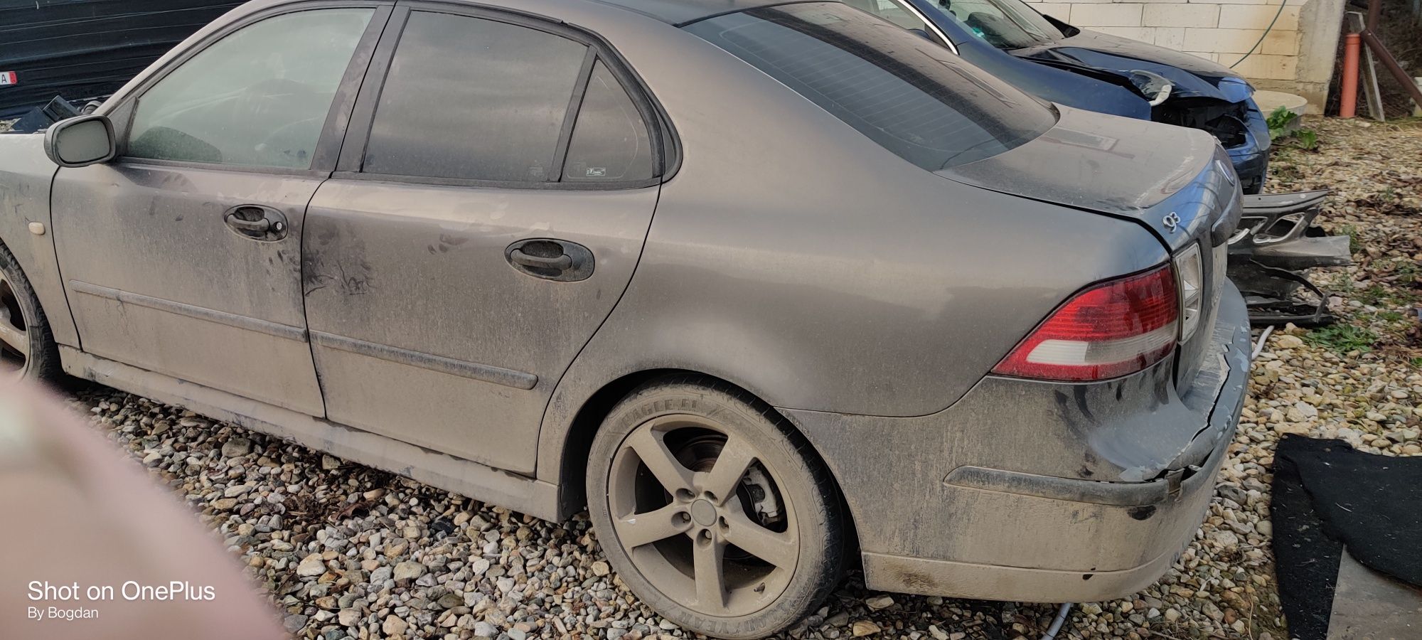 Vindem piese rezultate din dezmembrarea unui Saab 93 2006