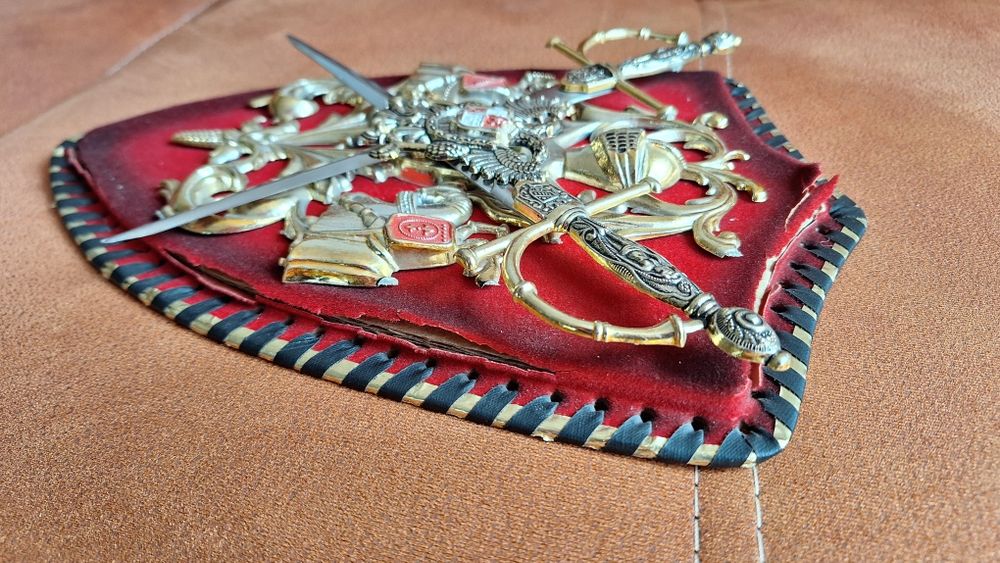 ‼️Blazon de lupta cavaleresc cu sabii si stema