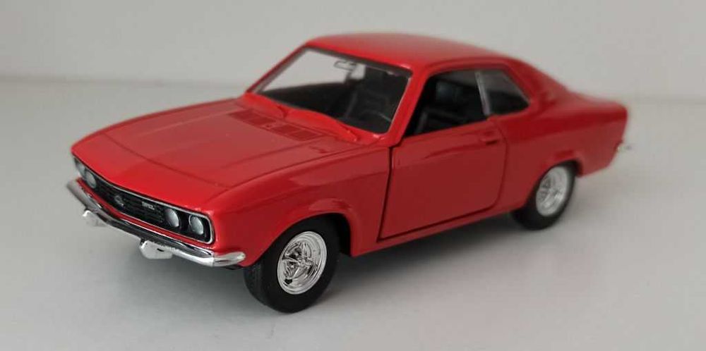 Macheta Opel Manta A 1970 rosu - Welly 1/36