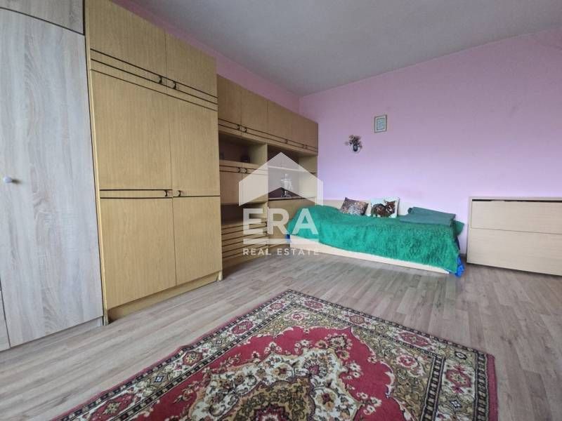 Продава се Двустаен апартамент в Русе, Родина 1 - 60 кв.м за 1377 €/кв.м - Снимка #2
