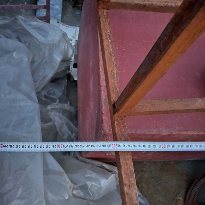 0.5 кубика, 200см Х 60см Х 40см, резервоар за гориво, нафта, дизел.