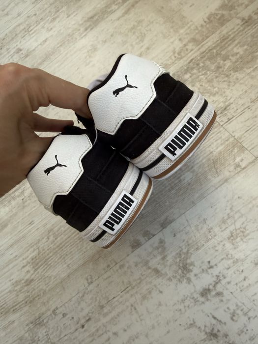 Кецове Puma в черно и бяло