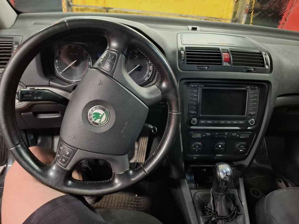 Dezmembrez skoda octavia 2 2.0 BKD