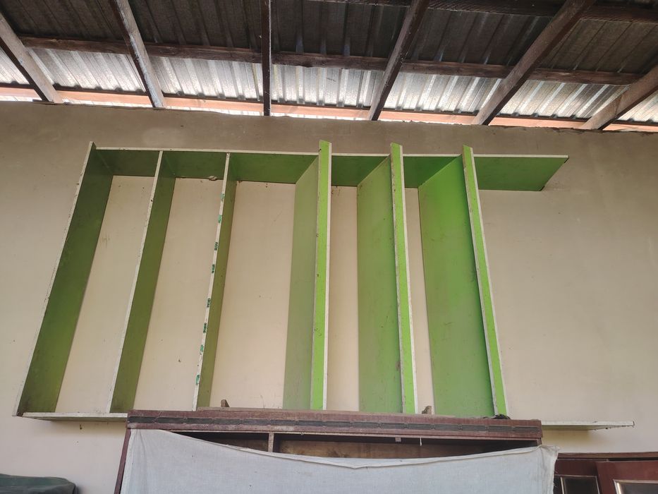 Magazin uchun polkalar