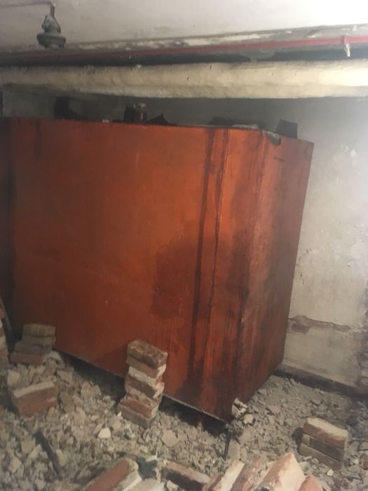 Execut lucrări de dezafectare rezervoare cu păcura,centrale vechi,caza