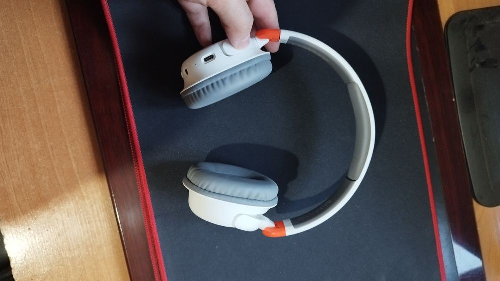 Наушники беспроводные