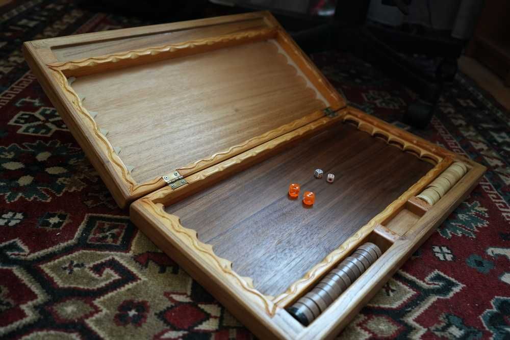 Продаются нарды. Новые