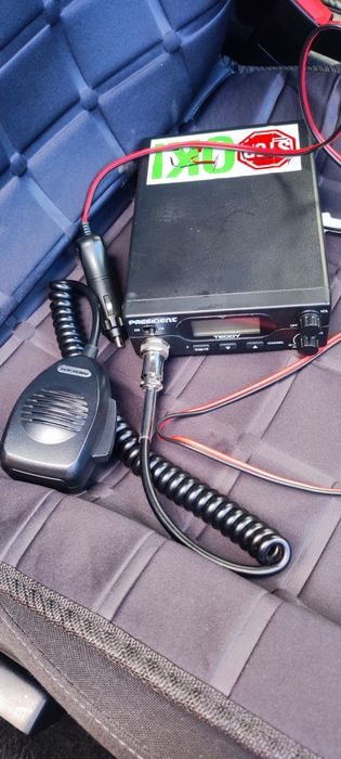 Statie radio auto President