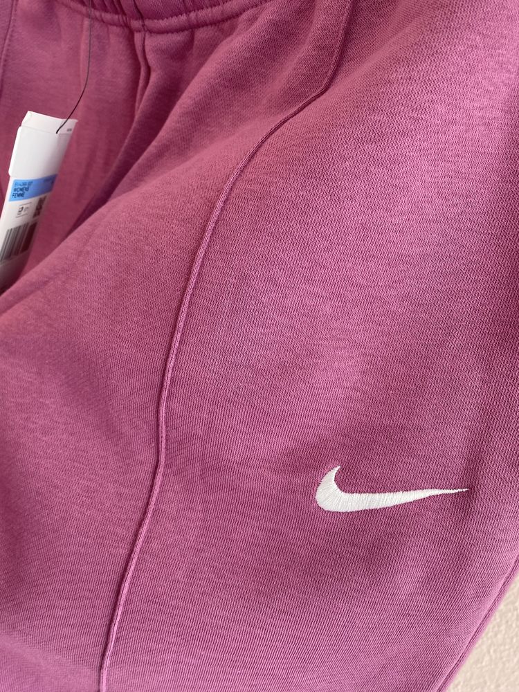 Дамско долнище Nike