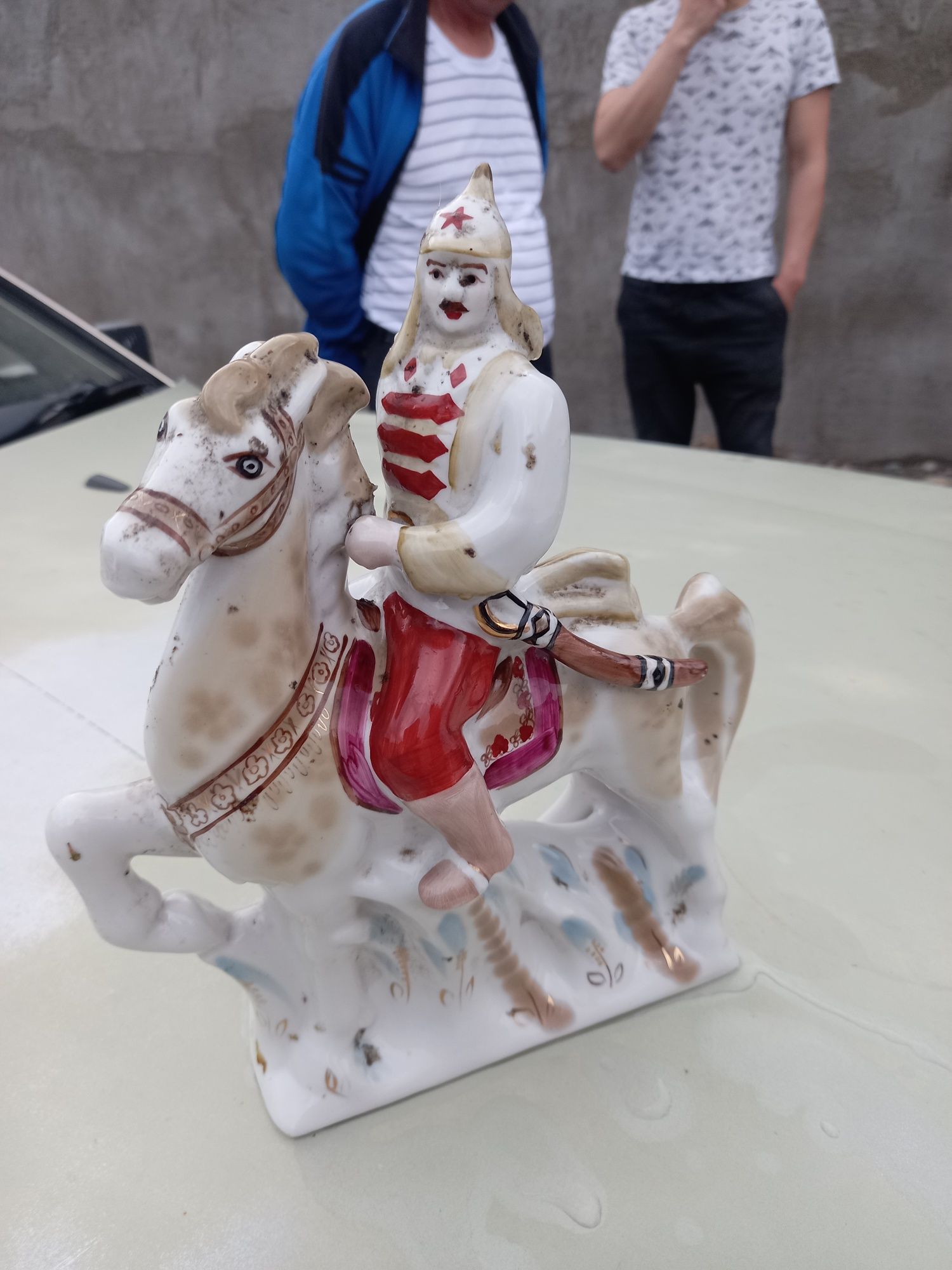 Антиквариант со времен СССР,фарфоровая статуэтка,буденовец на коне