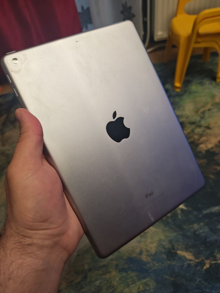 Vand sau Schimb Apple Ipad  Gen 6