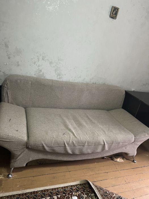 Диван отдам даром