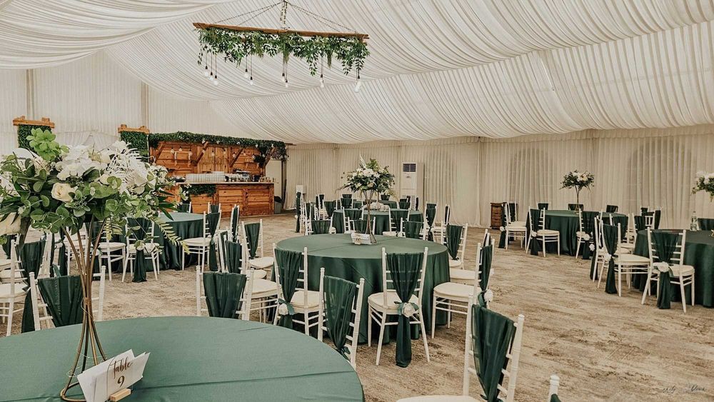 Decor evenimente Aranjamente florale Arcade Coloane Nunta Petreceri