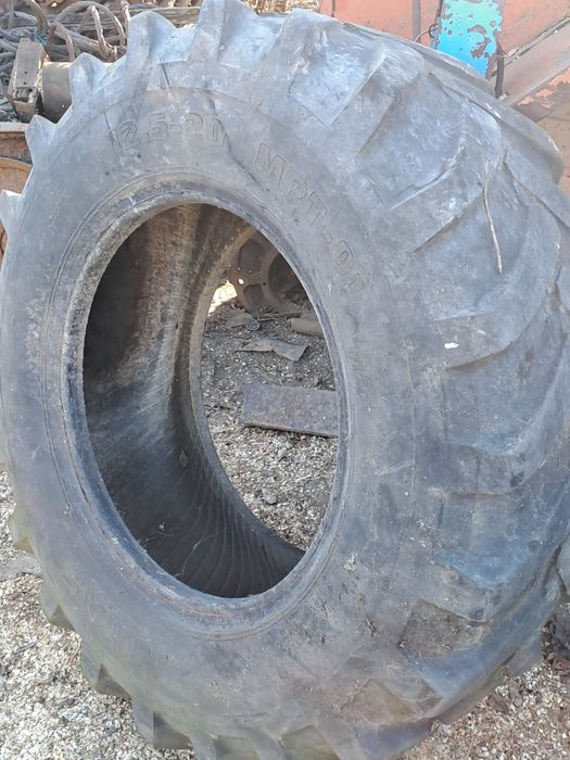 Spre vanzare cauciucuri