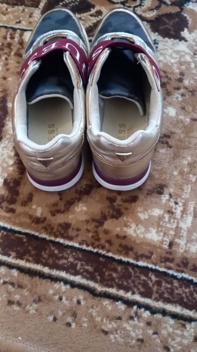 Оригинални спортни дамски нови