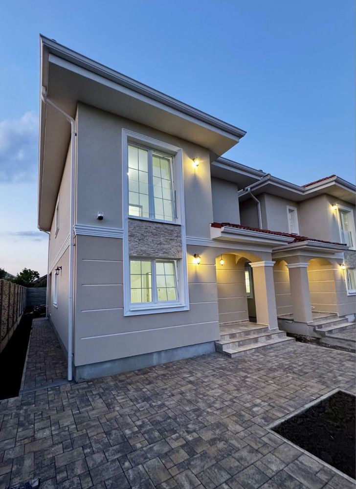 Proprietar-Casă individuală (4 camere+living+3băi) Moșnița Nouă-asfalt
