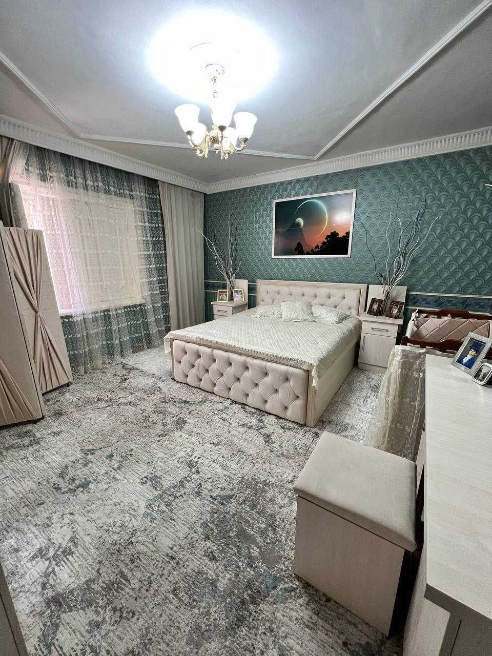 Tayyor 5 sotiqli hovli sotiladi.