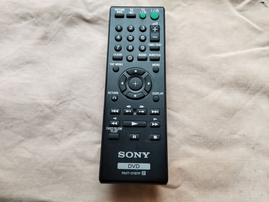 Оригинално дистанционно управление за двиди плеъри и рисиивъри на SONY