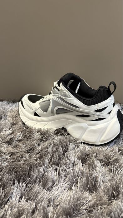 MBS 01 Neutral Black M