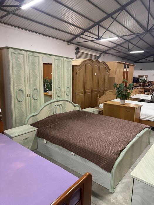 De vanzare dormitor italian