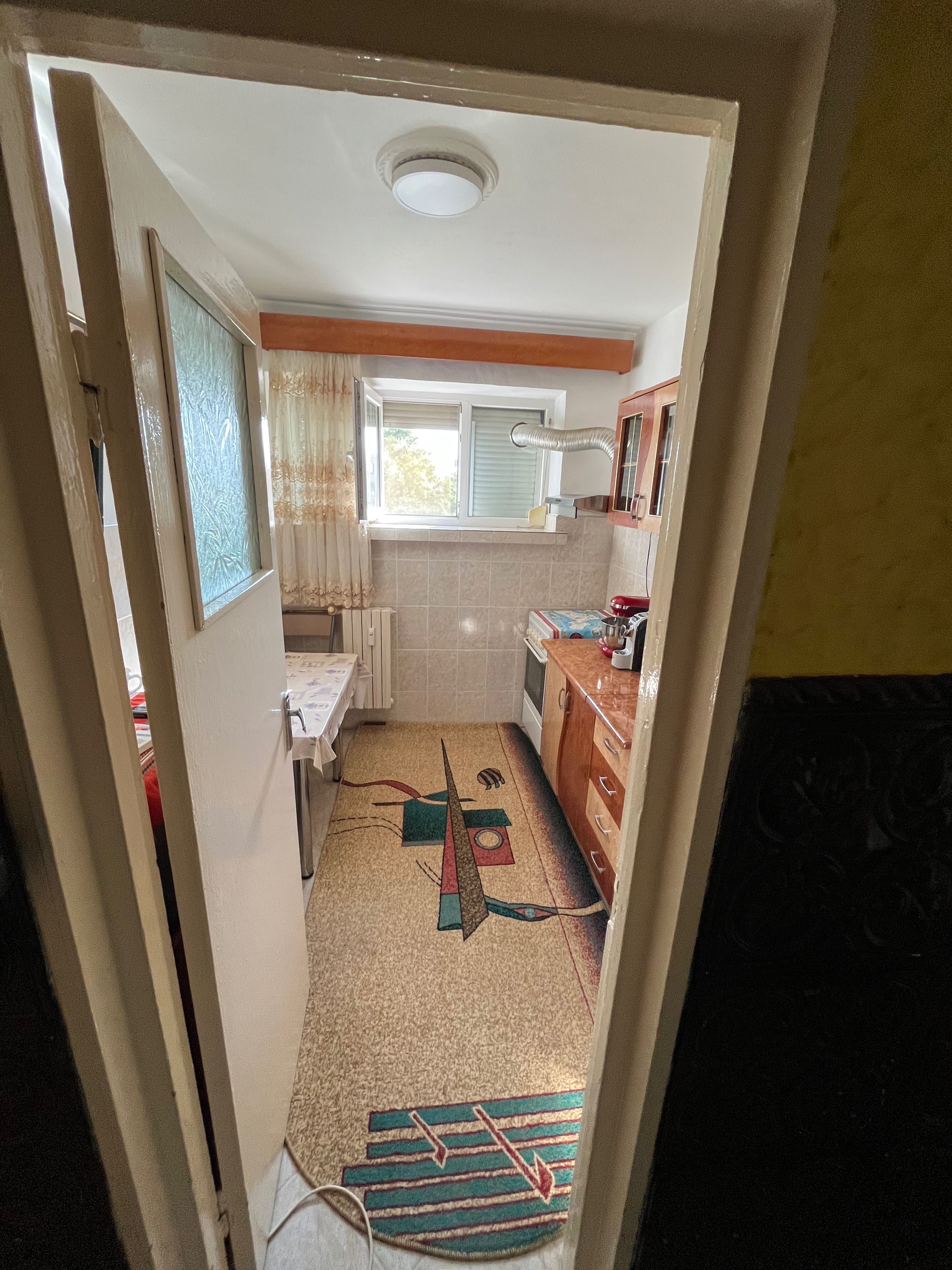 Vând apartament 2 camere decomandat