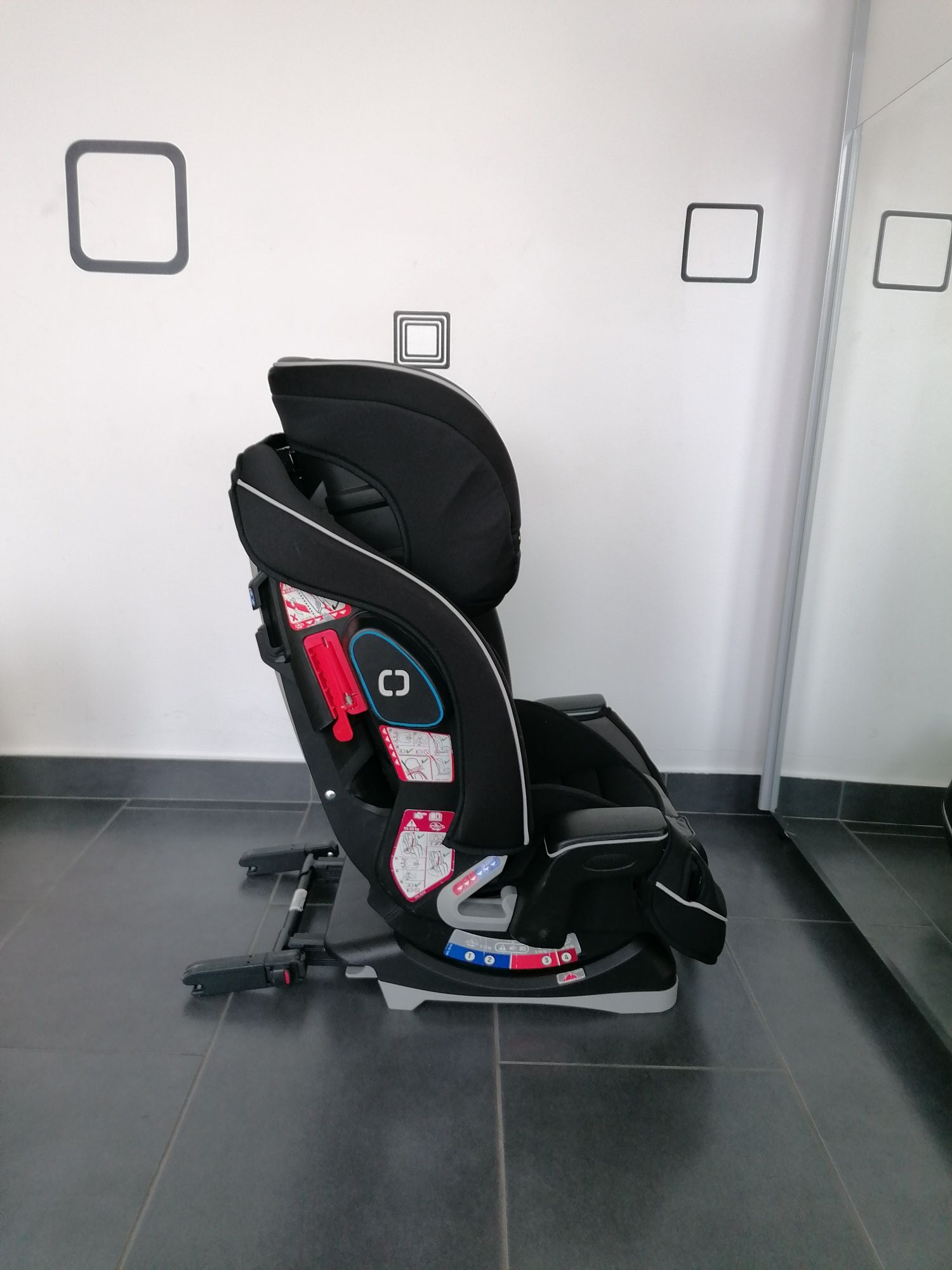 Scaun auto Graco Slimfit Fx cu isofix pentru copii între 0 și 36