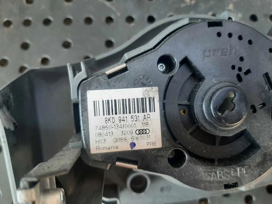 bloc lumini audi a4 b8 a5 8t 8k0941531ar