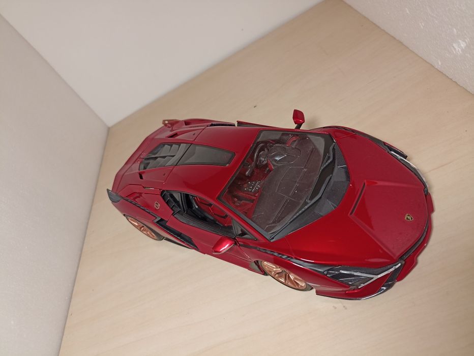 Macheta lamborghini Sian FKP37 scara 1:18 bburago