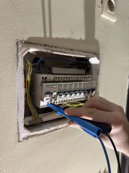 Electrician autorizat ANRE — Verificari instalații si masuratori