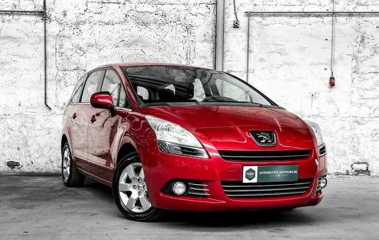 Peugeot 5008 1.6 VTi 2010 - Recent adusa