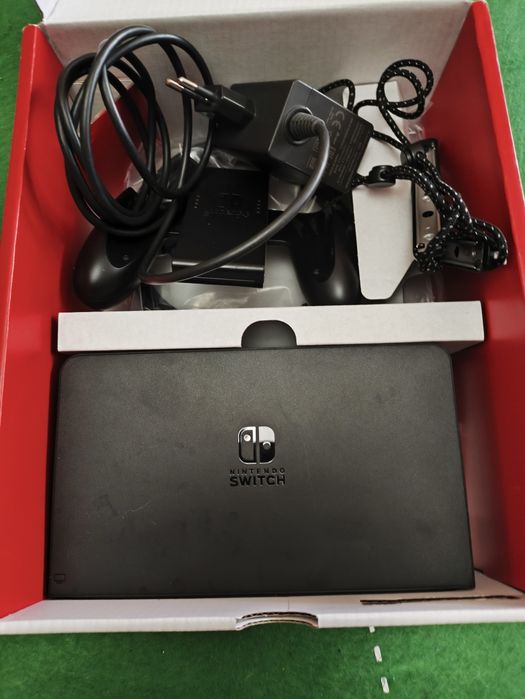 Nintendo Switch OLED-перфектно състояние