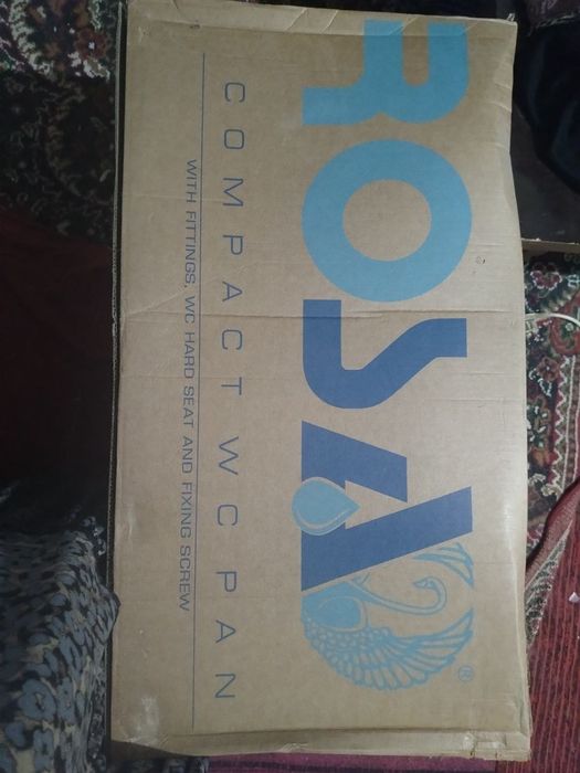 Ariston, unitaz, rakvina sotiladi.