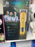 Masina de tuns VGR V-268, USB, baterie 2000mAh, autonomie 200 min