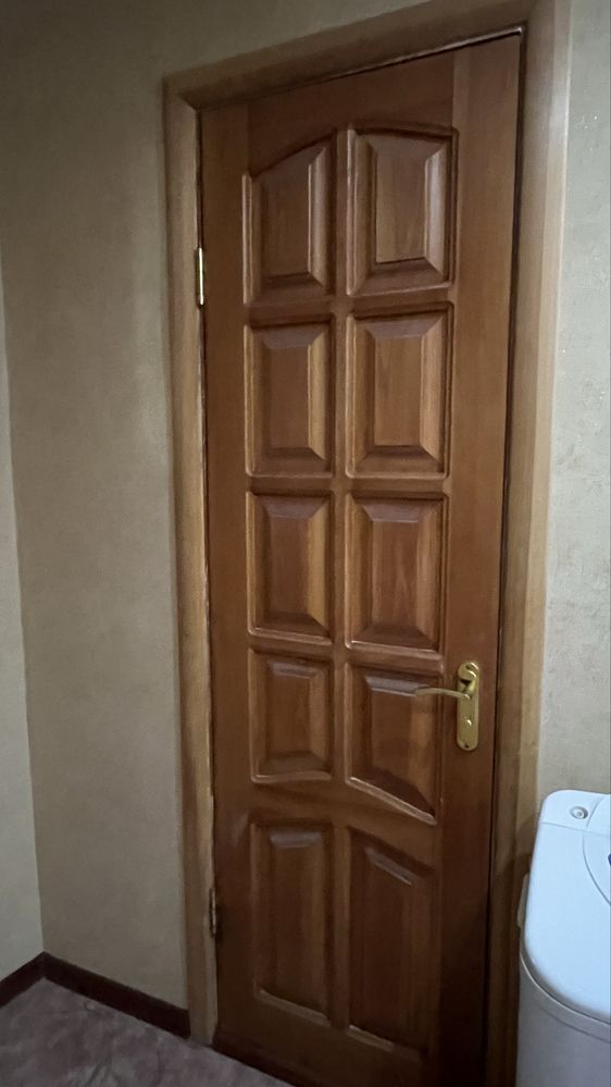 Продам двери б/у