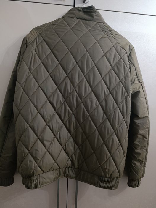 Куртка почти новая . На подростка.