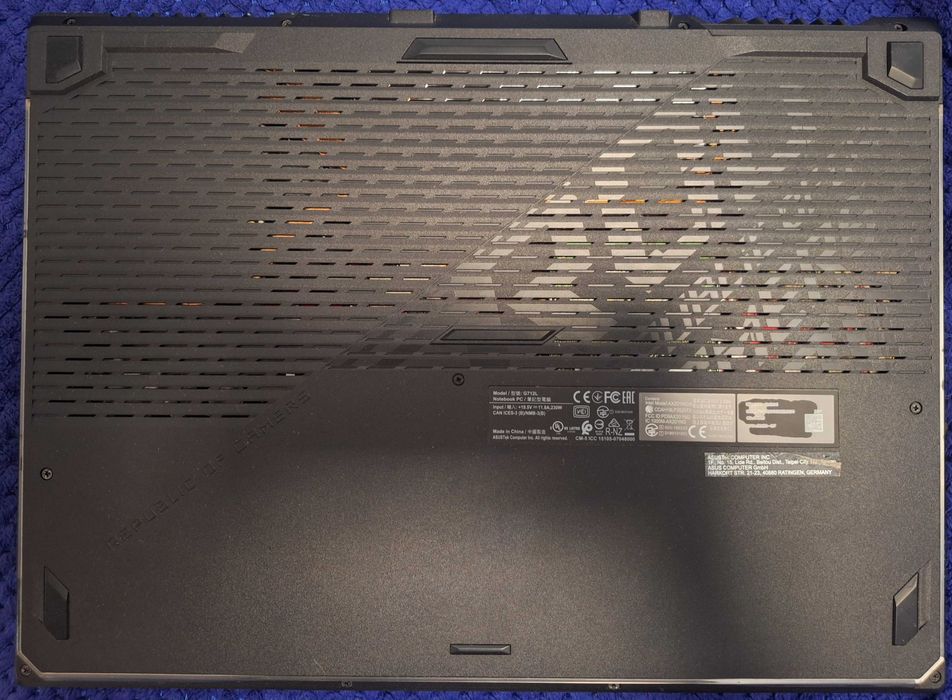 Laptop gaming Asus Rog Strix G712LU