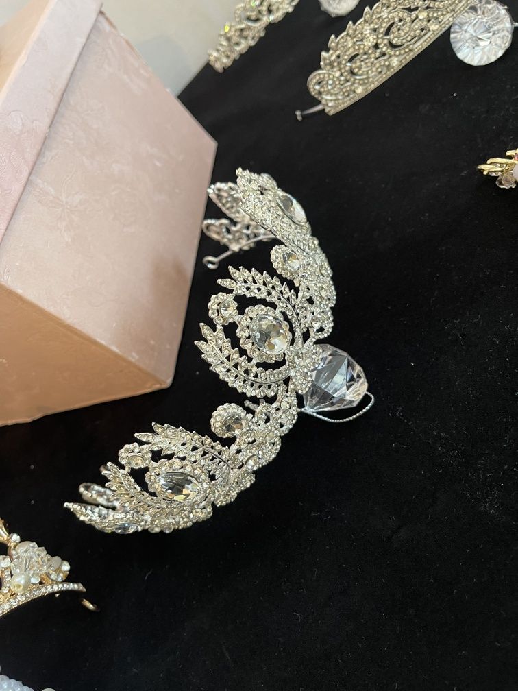Diademe si coronite