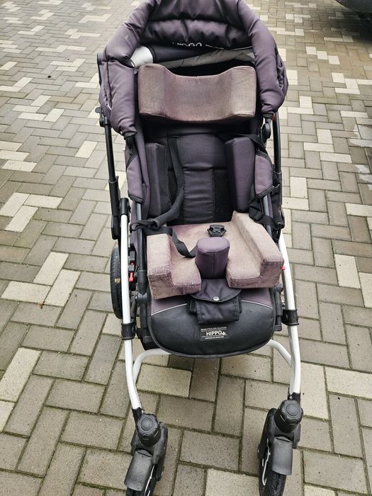 Carucior copil dizabilitati Hippo