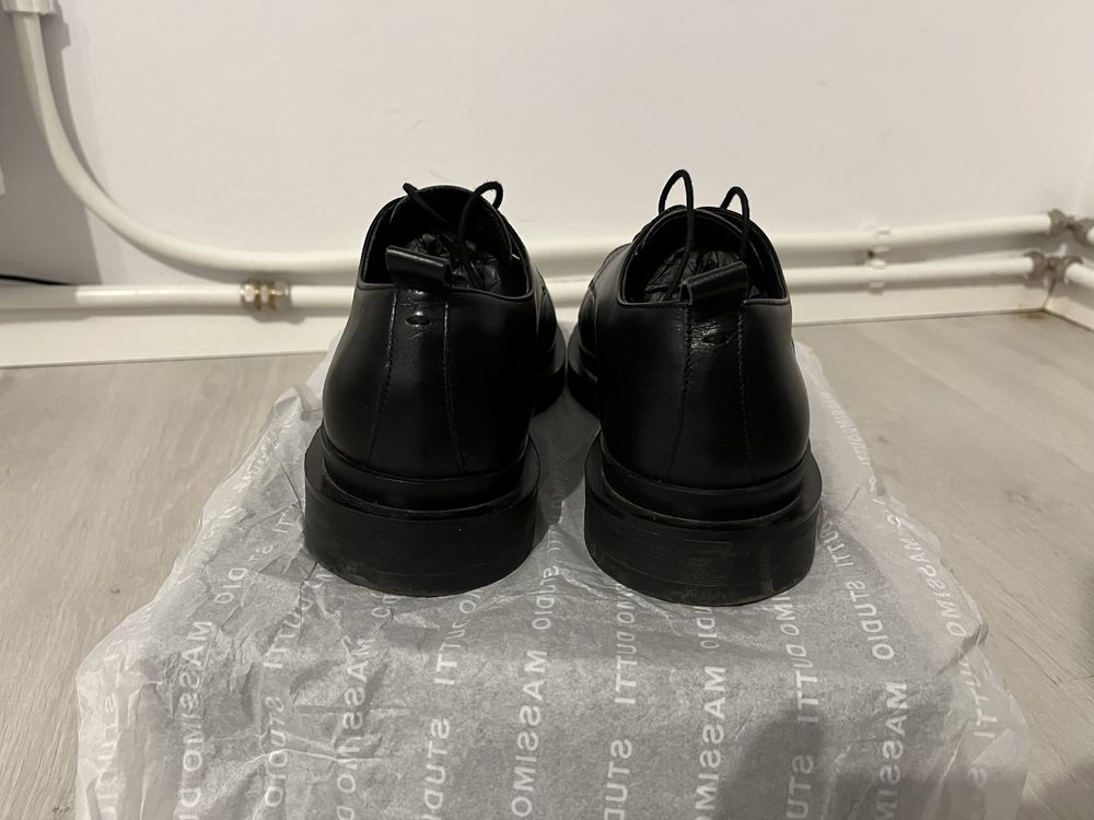 Pantofi din piele neagra Massimo Dutti, marimea 41 - barbati