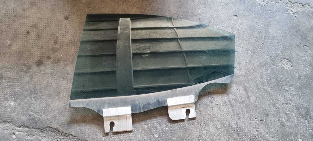 Geam geamuri fata spate stanga dreapta maserati ghibli