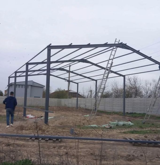 Vand hale și structuri metalice,  industriale și agricole