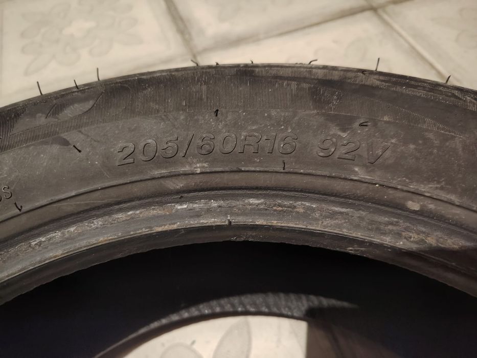 Продам шины зимние комплект , новые в хорошем состоянии